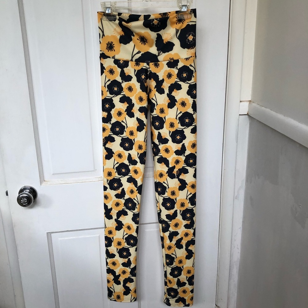 NWT Hot 8 Yoga Root to Rise Yoga Leggings in XS Lotus Peach